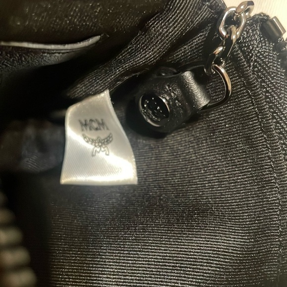 MCM Coin Purse/Key Holder/Card Holder - Picture 12 of 15